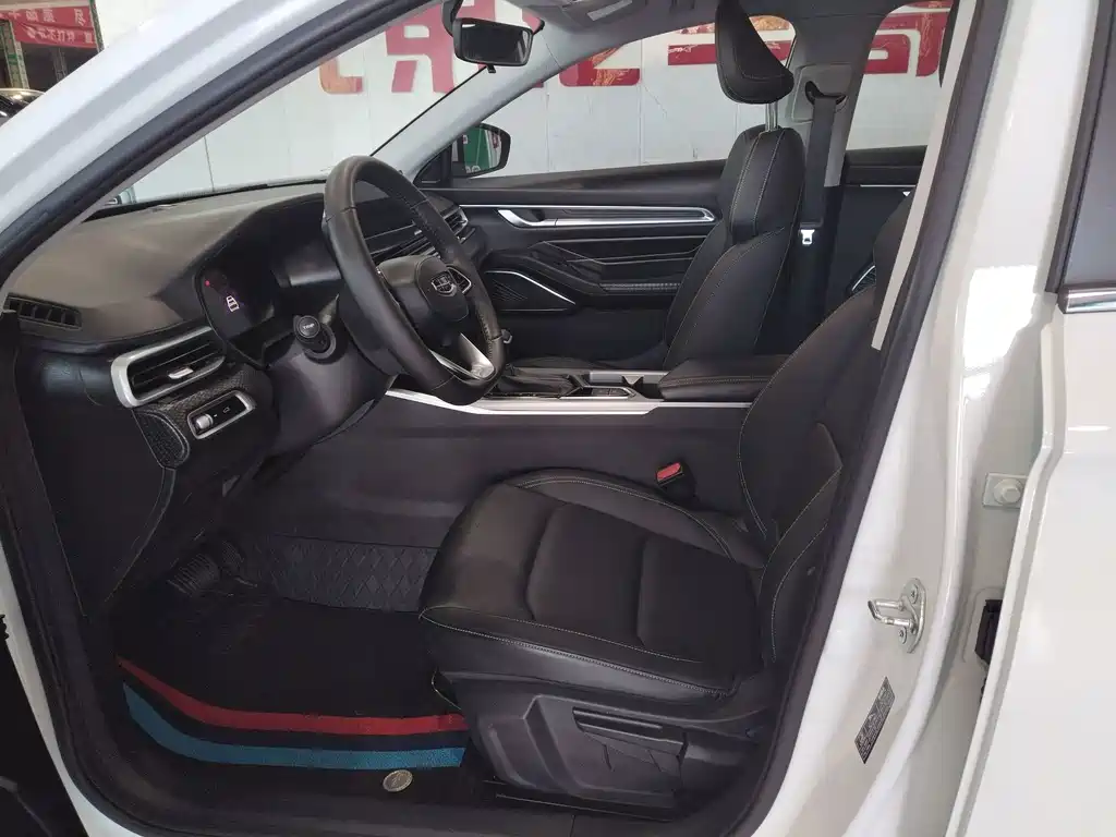 Geely Emgrand — миниатюра 6