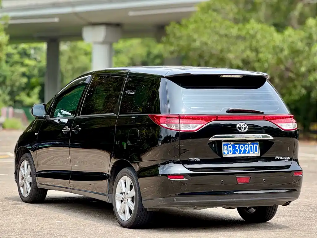 Toyota Previa — миниатюра 24