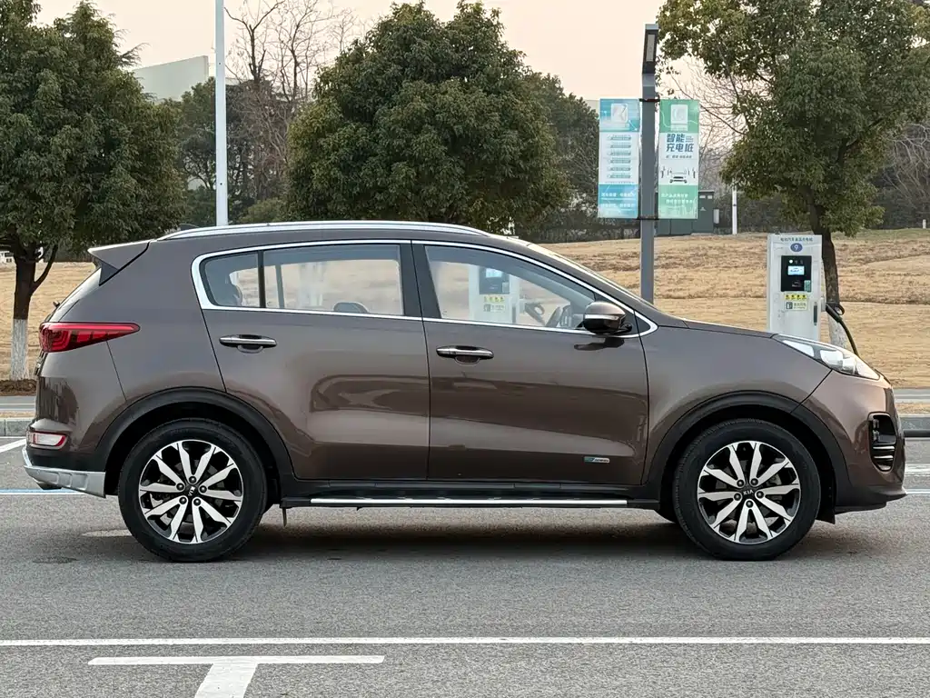 Kia KX5 2016 1.6T AT Premium