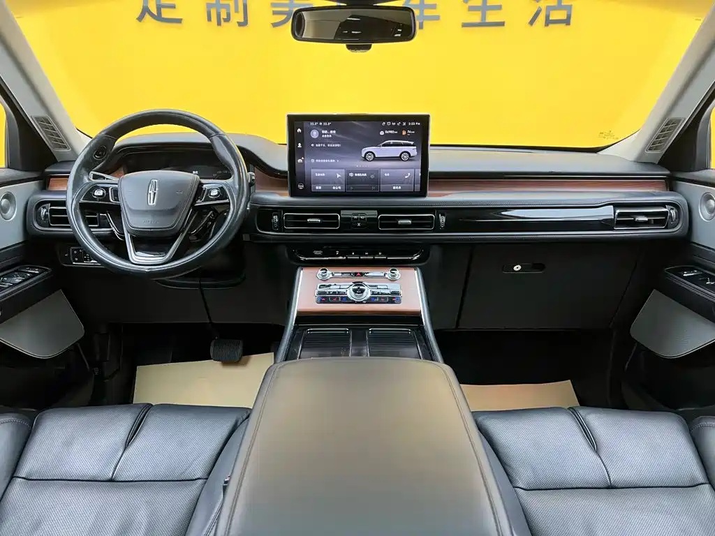 Lincoln Aviator — миниатюра 14