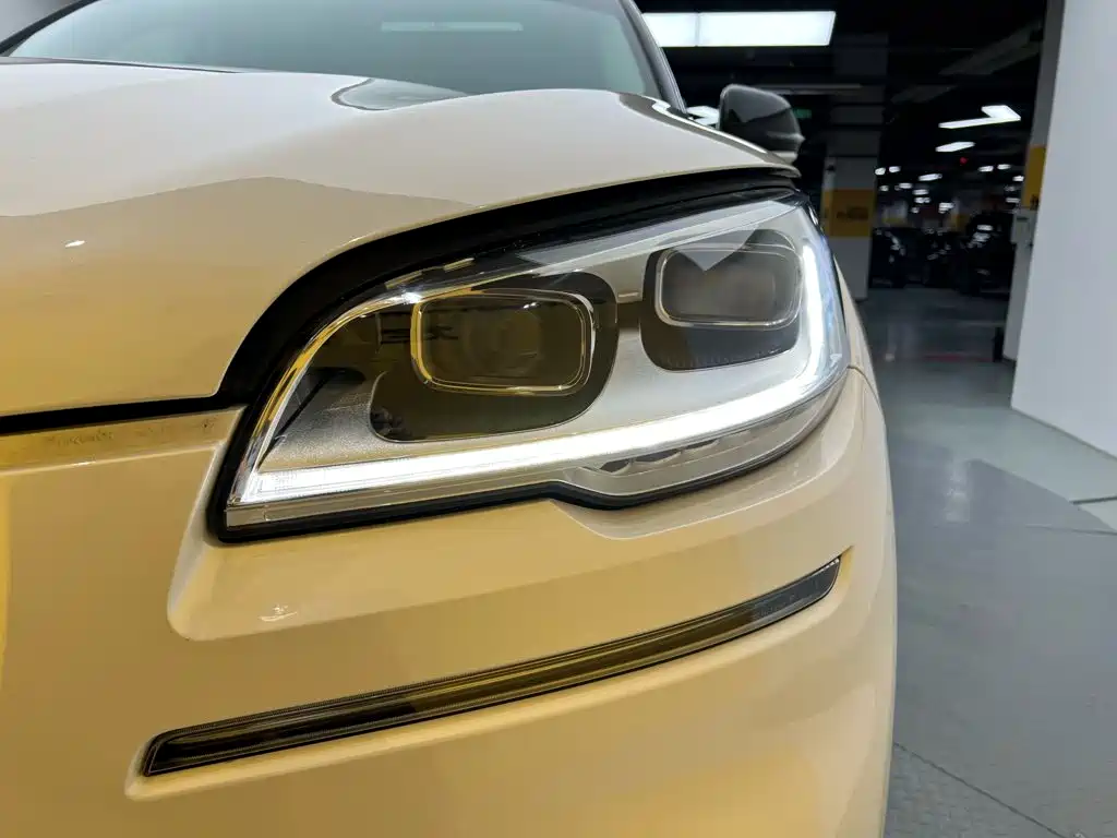 Lincoln Aviator — миниатюра 12