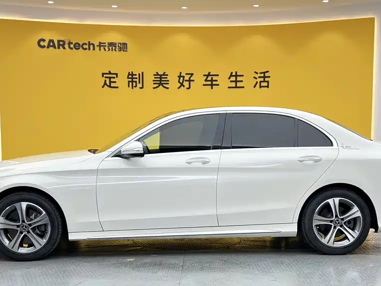 Mercedes-Benz C-Class — миниатюра 7
