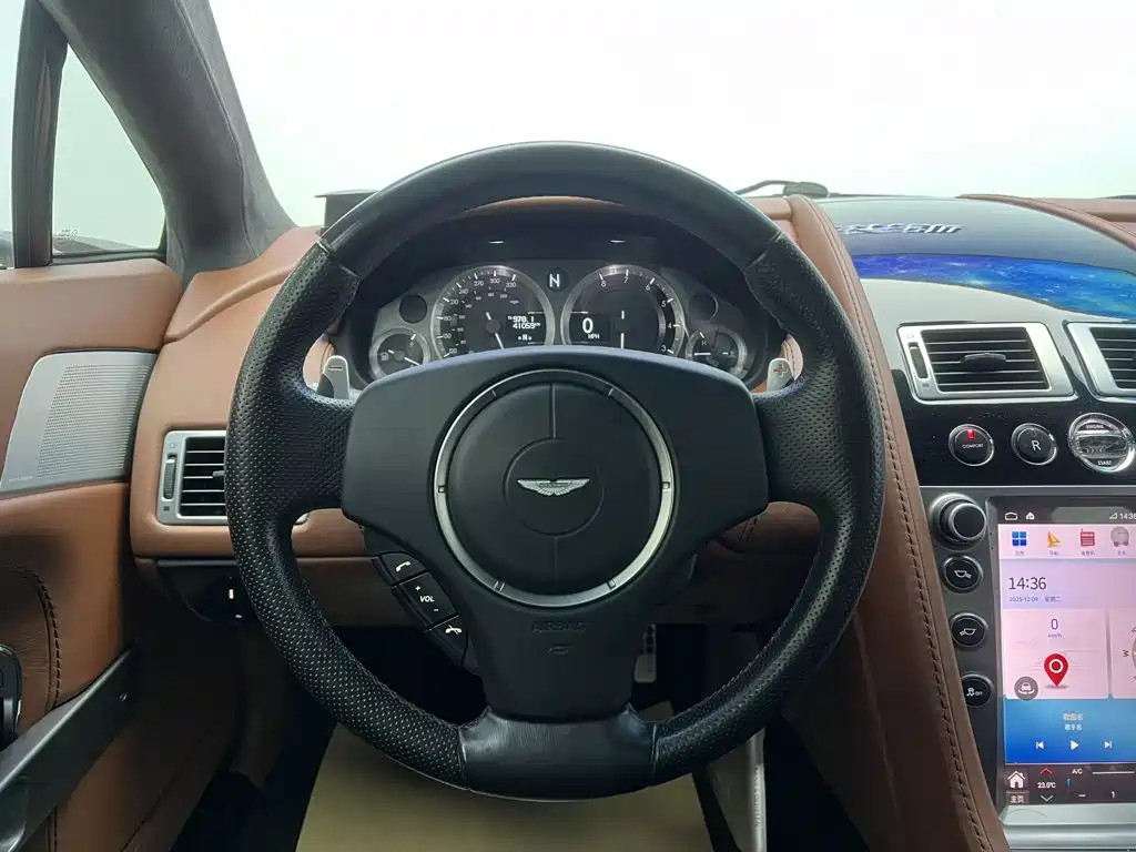 Aston Martin V8 Vantage — миниатюра 14