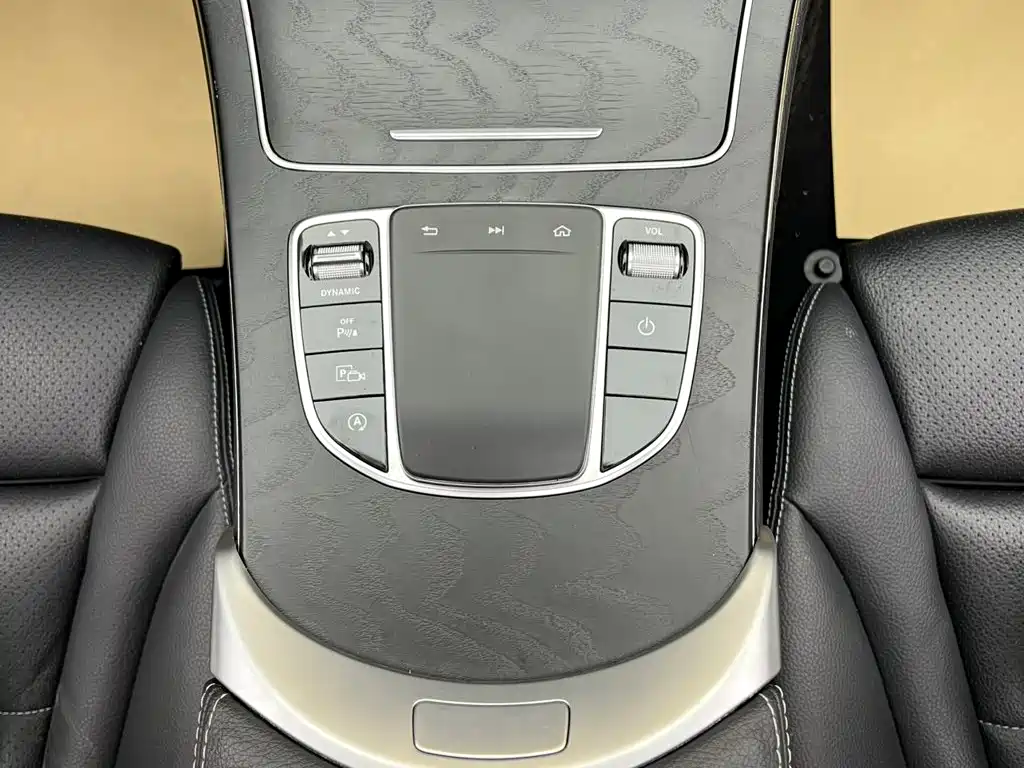 Mercedes-Benz C-Class — миниатюра 22