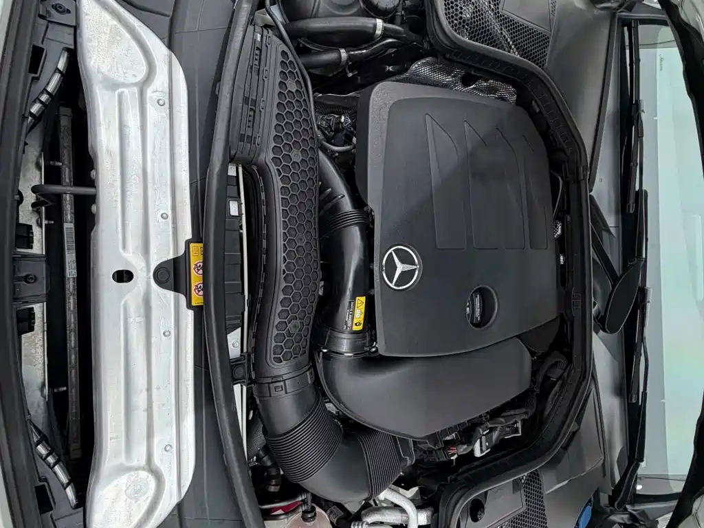 Mercedes-Benz C-Class (Import) — миниатюра 12