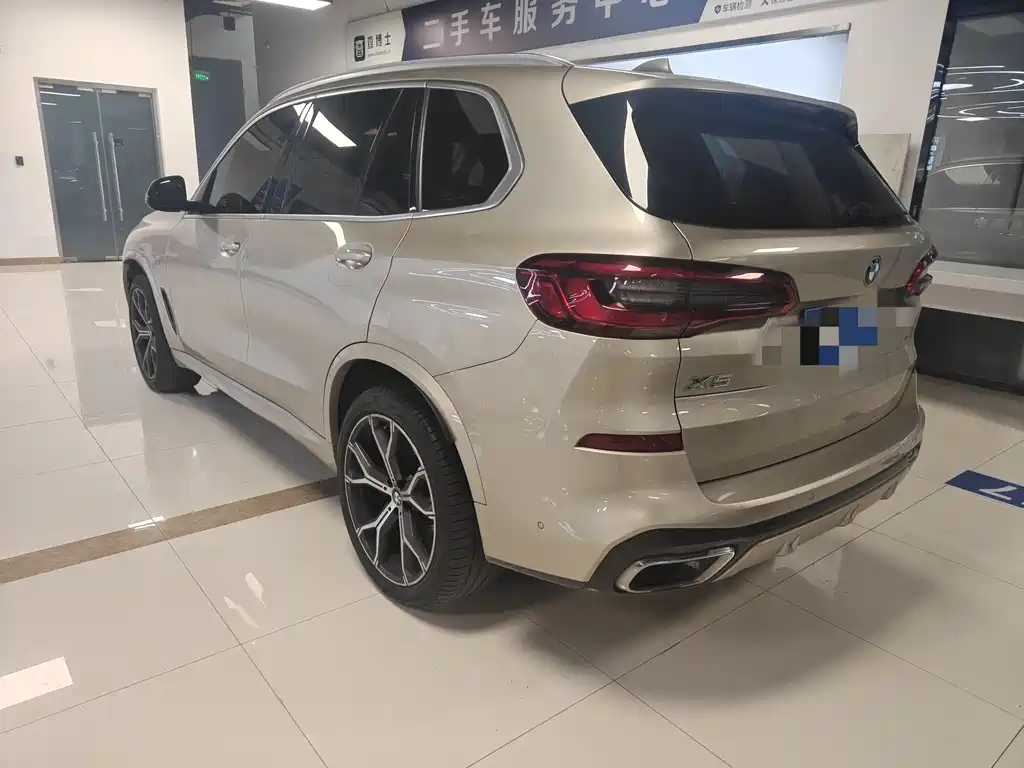 BMW X5 2019 xDrive40i Premium M Sport