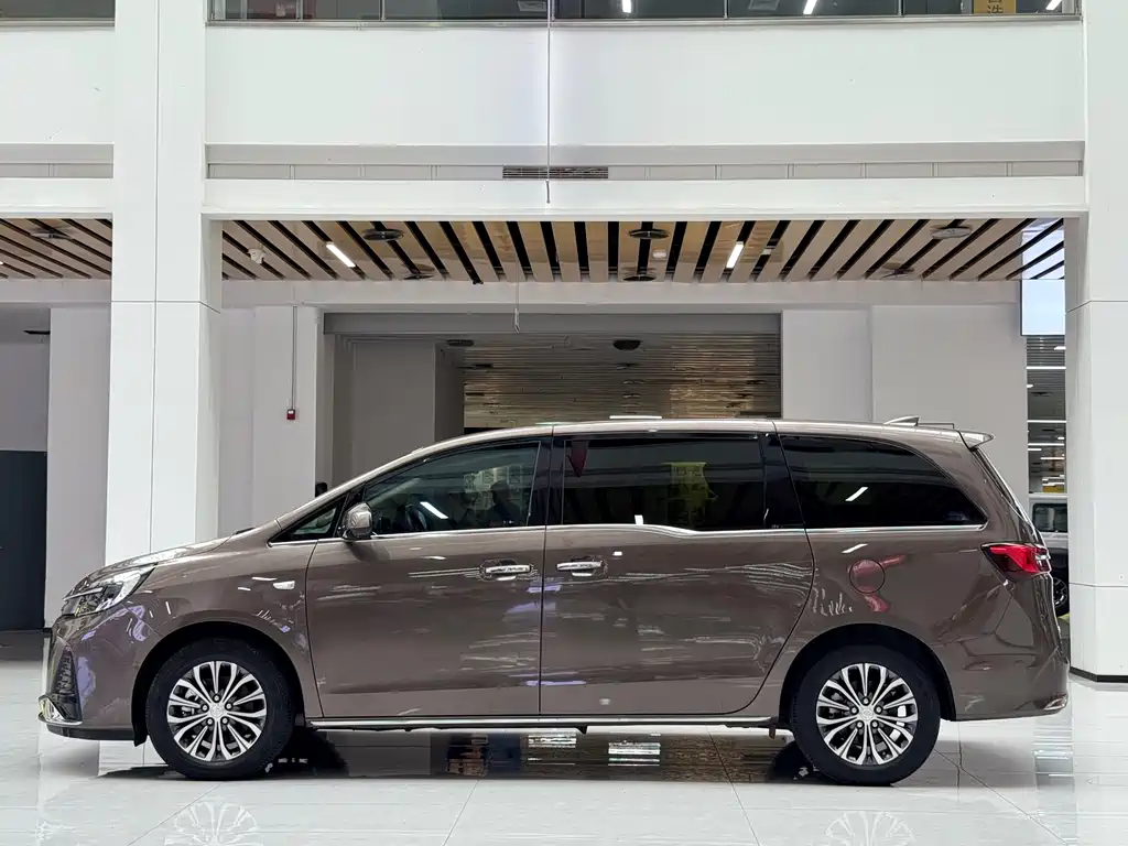 Buick GL8 2023 Luxury