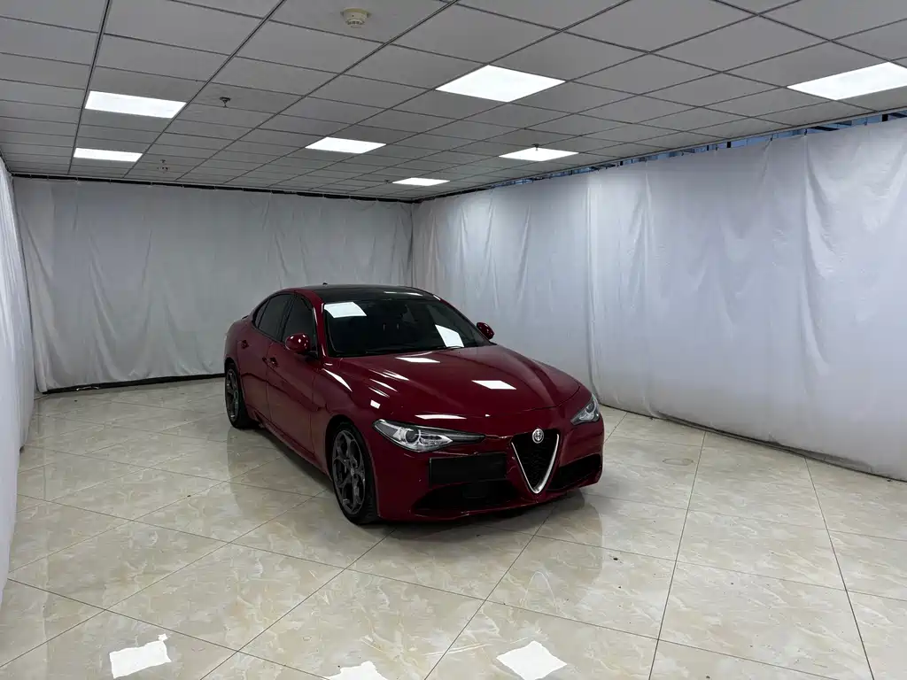Alfa Romeo Giulia — миниатюра 10