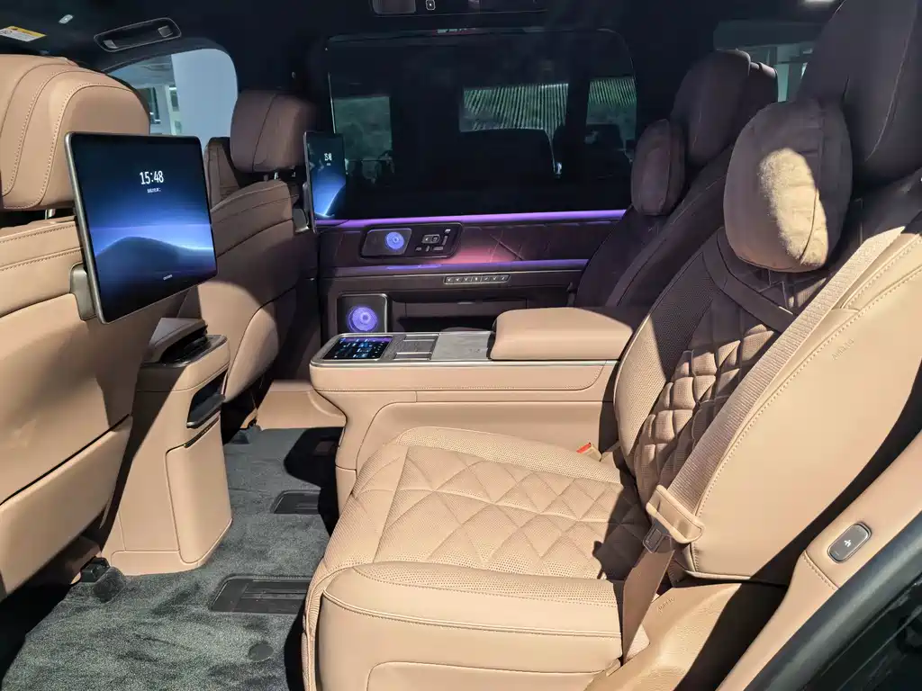 NIO ES9 — миниатюра 12