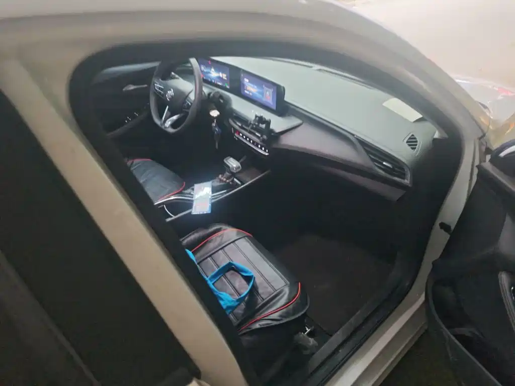 Buick Verano — миниатюра 19