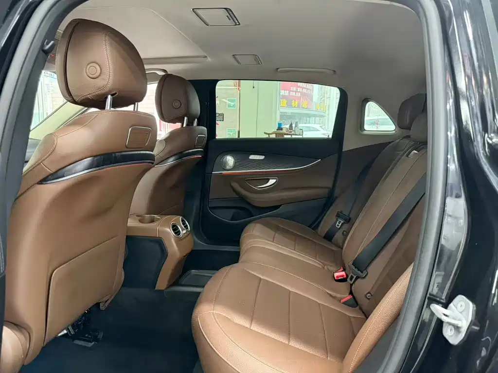 Mercedes-Benz E-Class E 2018 E 200 L Sport