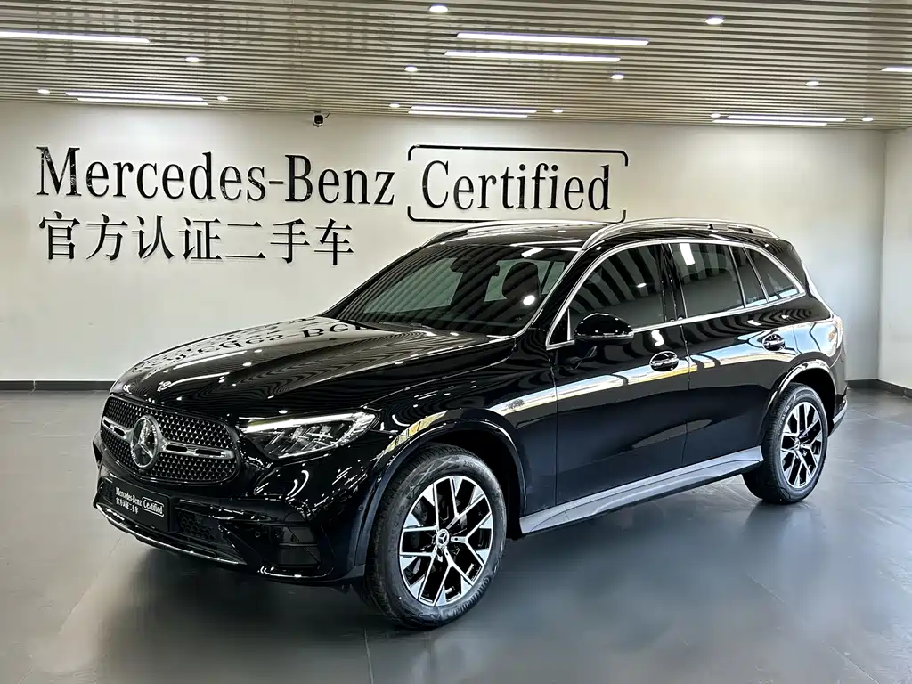 MERCEDES-BENZ GLC