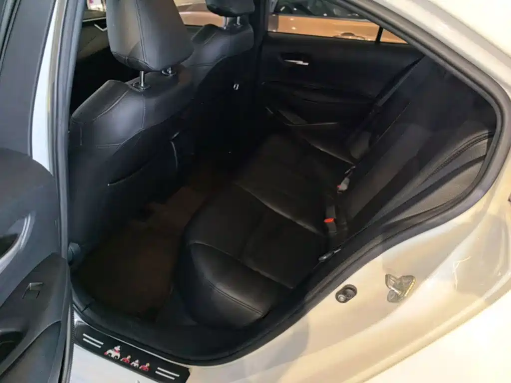 Toyota Corolla — миниатюра 17