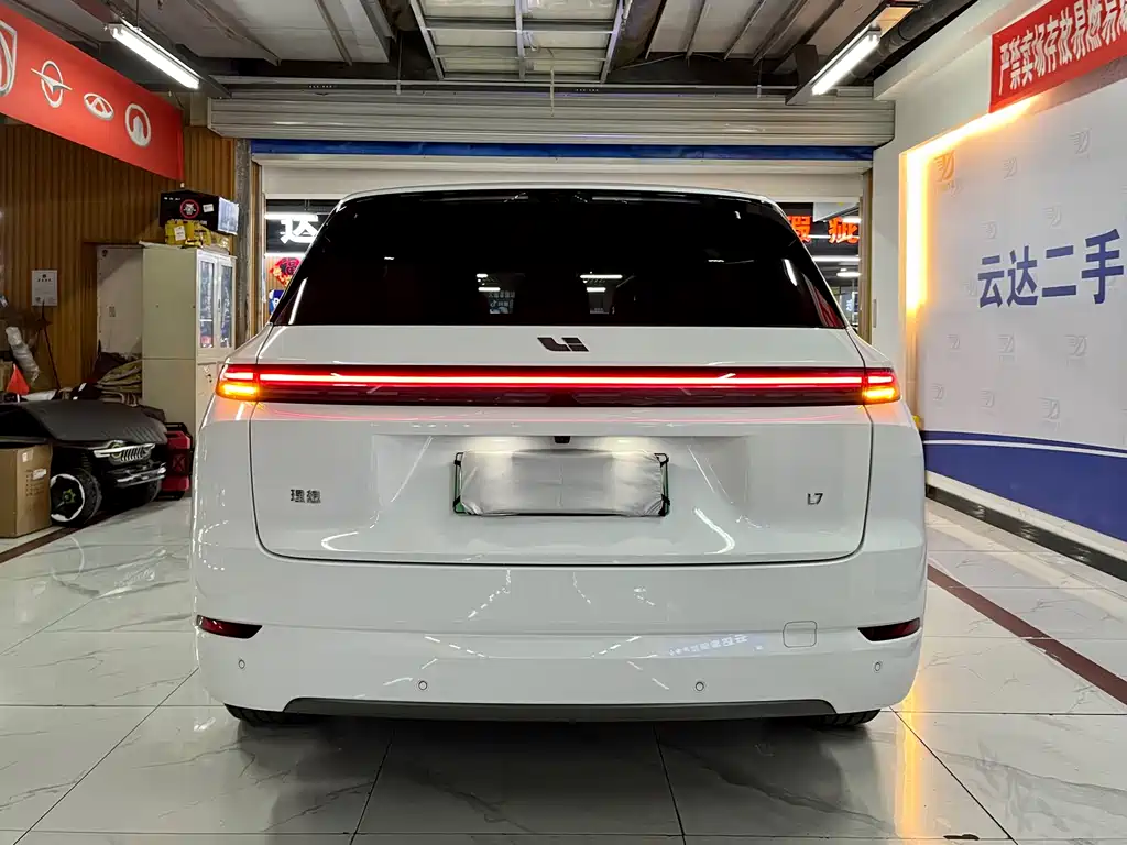 Li Auto IDEAL L7