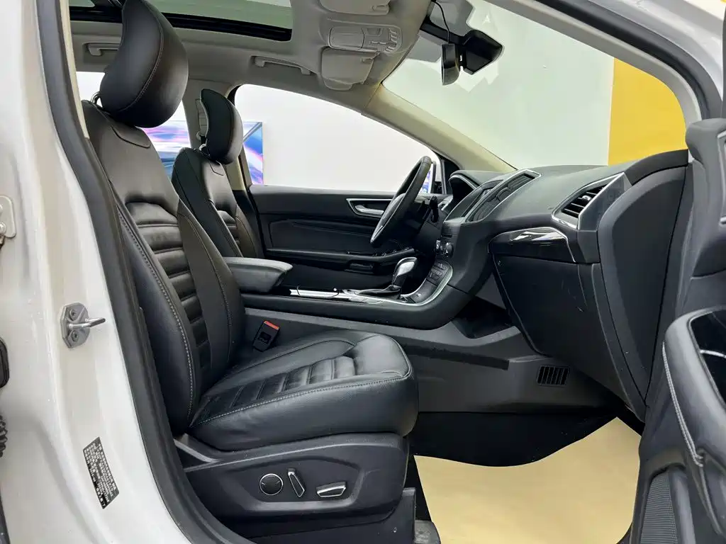 Ford Edge — миниатюра 21