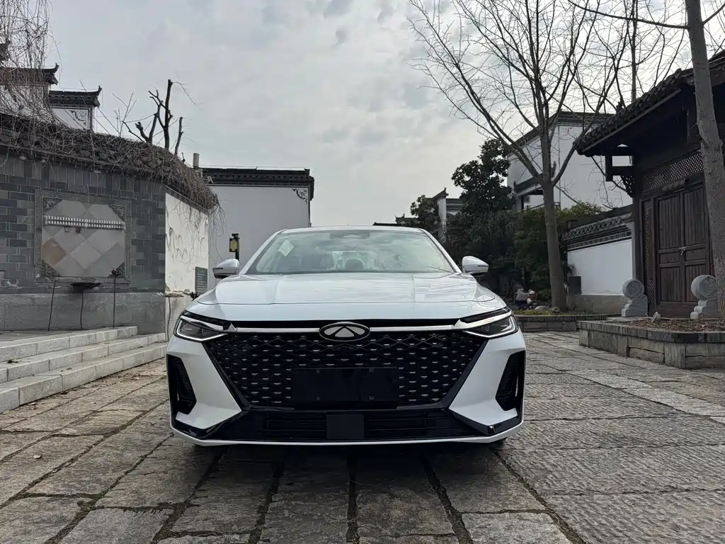 CHERY FENGYUN A8