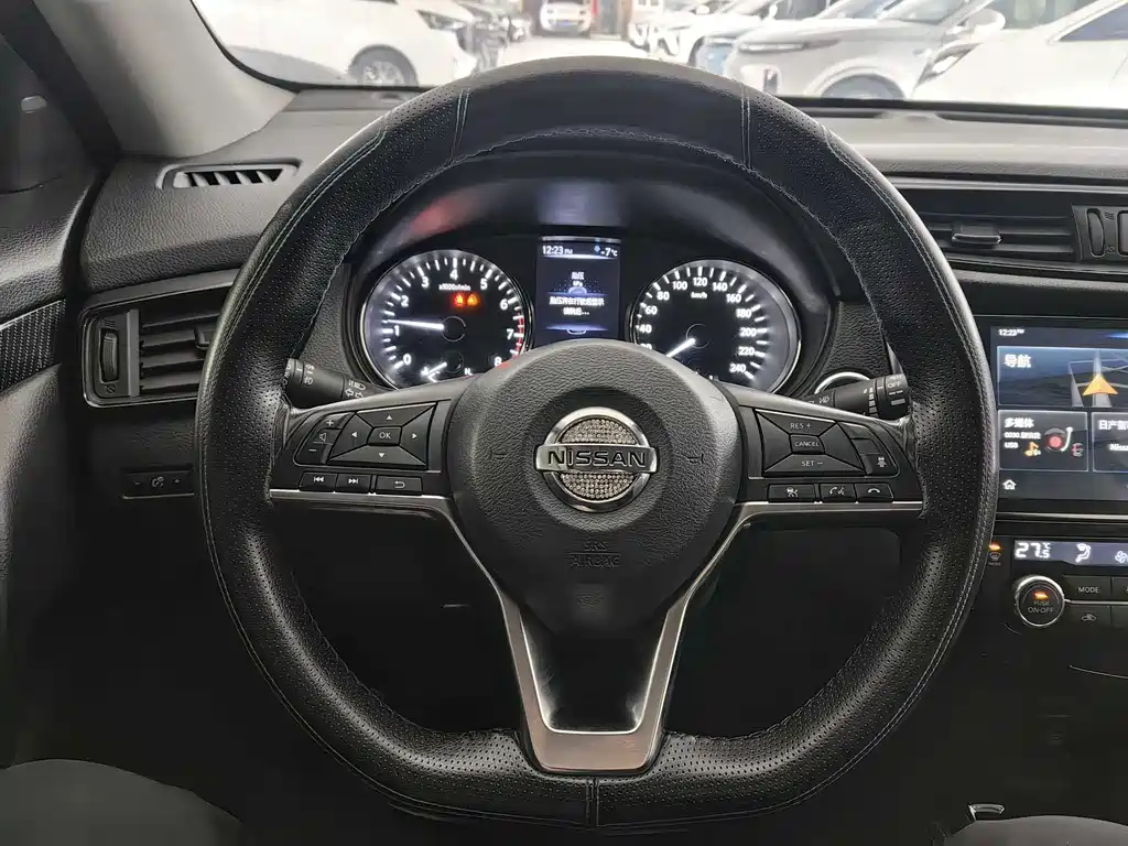 NISSAN QIJUN
