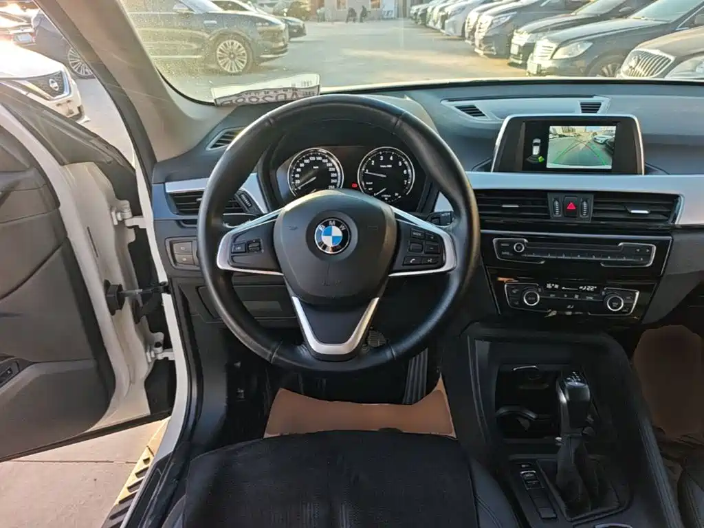 BMW X1 — миниатюра 11