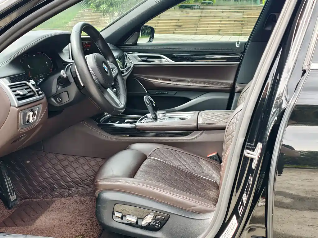 BMW 7 Series 7 2019 740Li Lead M Sport