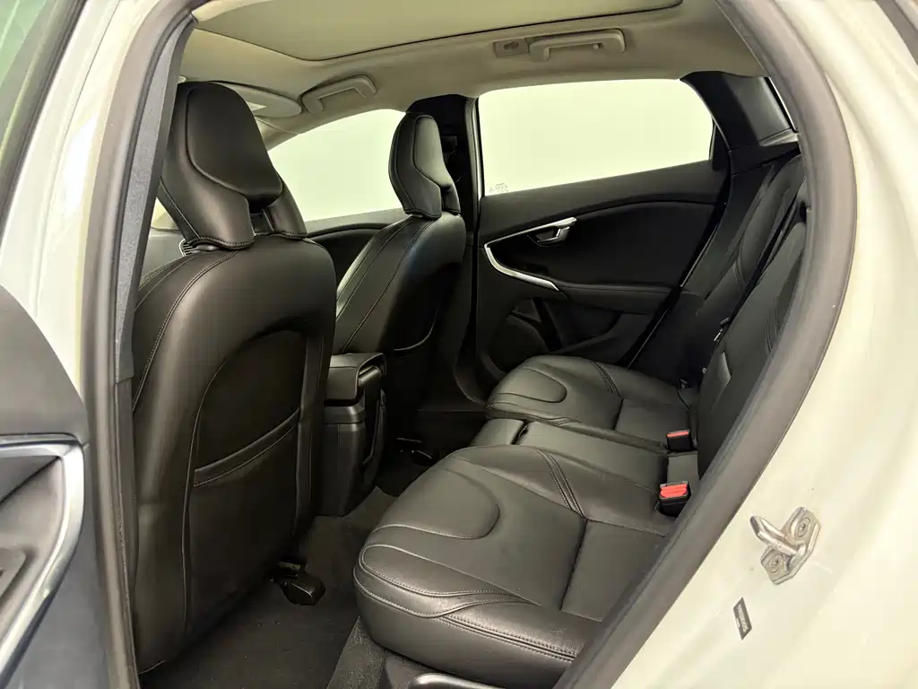 Volvo V40 2017 T3