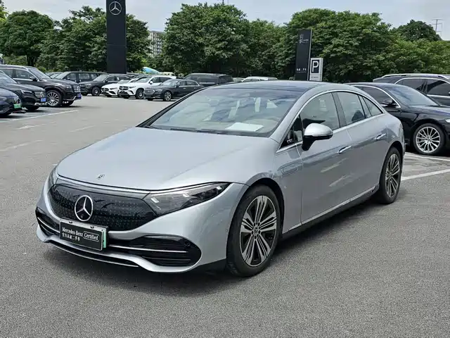 MERCEDES-BENZ EQS 2022