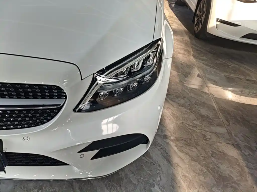 Mercedes-Benz C-Class — миниатюра 18