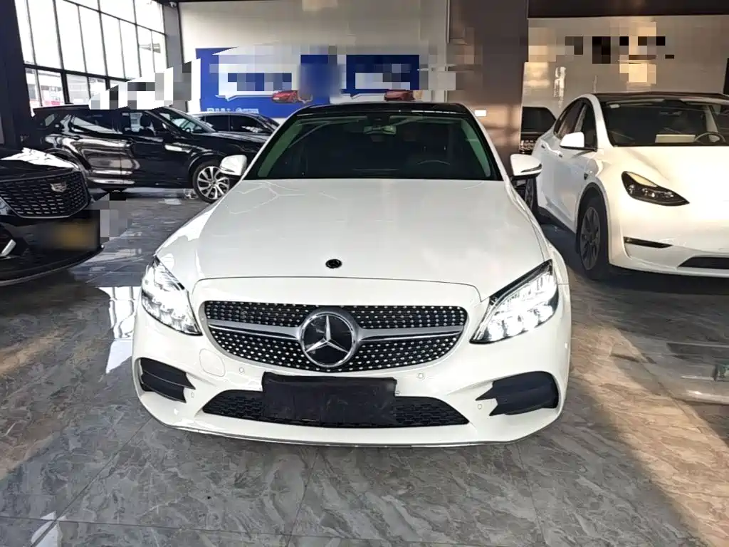 Mercedes-Benz C-Class — миниатюра 3