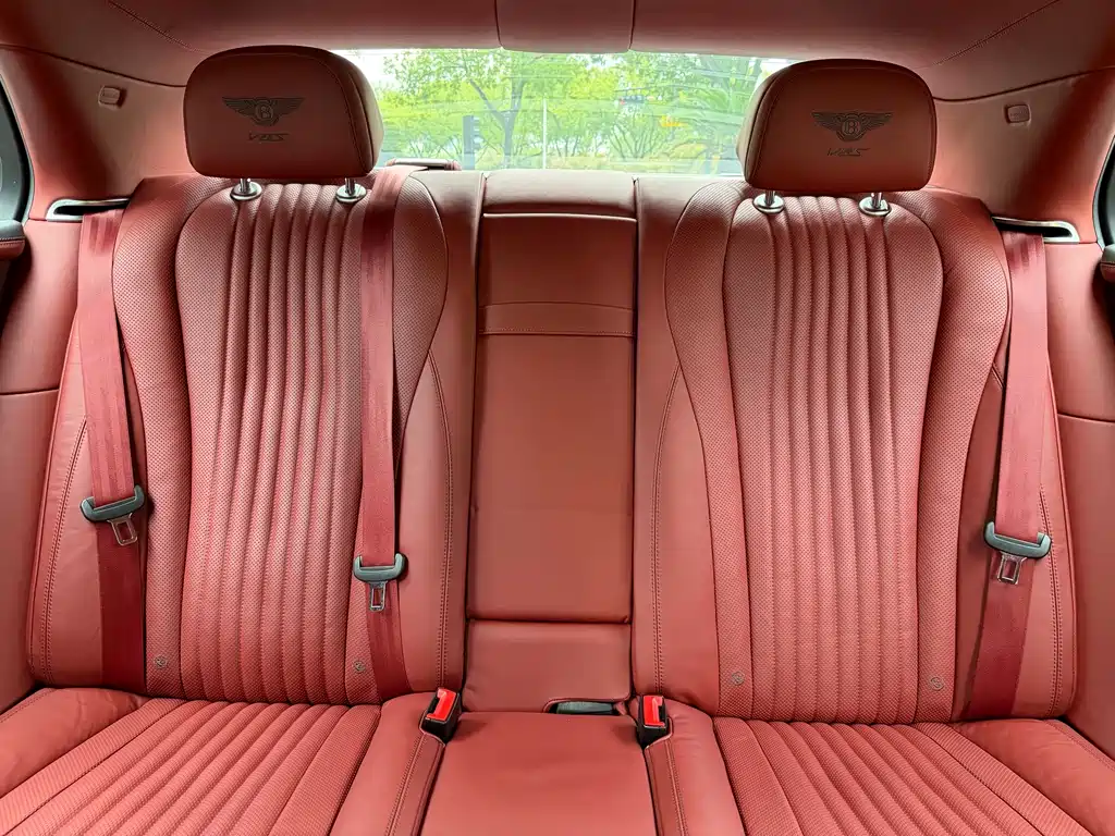 Bentley Flying Spur — миниатюра 9