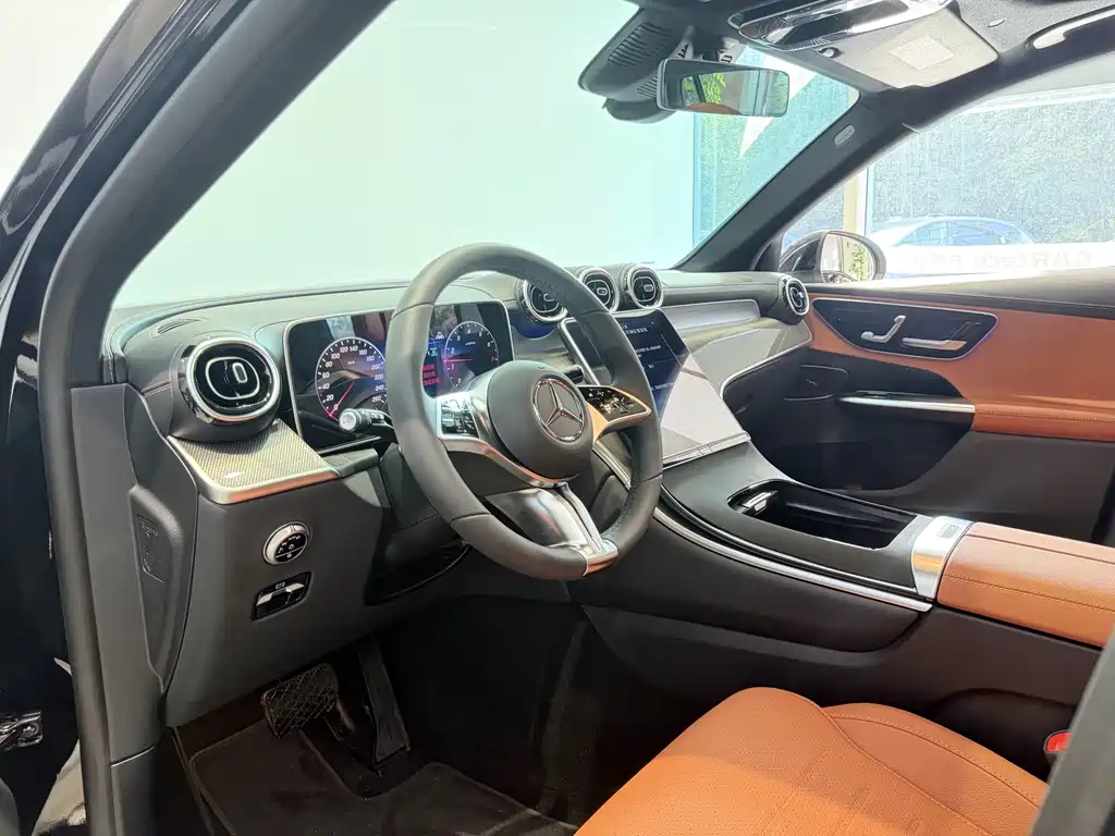 Mercedes-Benz GLC — миниатюра 7