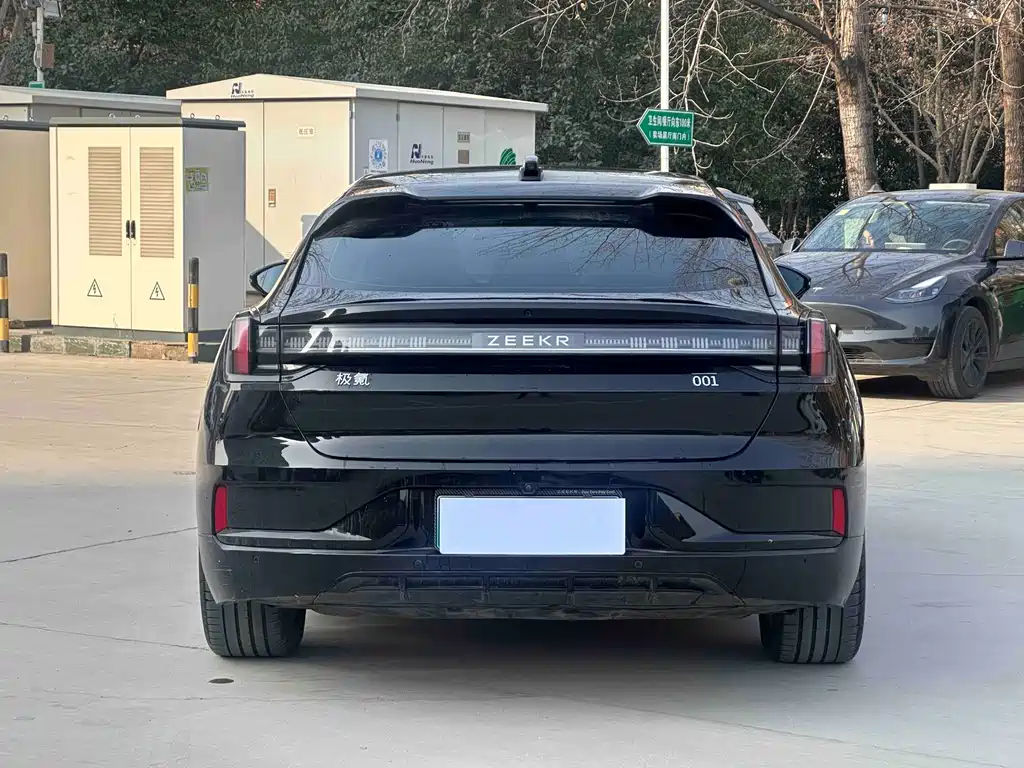 ZEEKR EXTREME KRYPTON 001