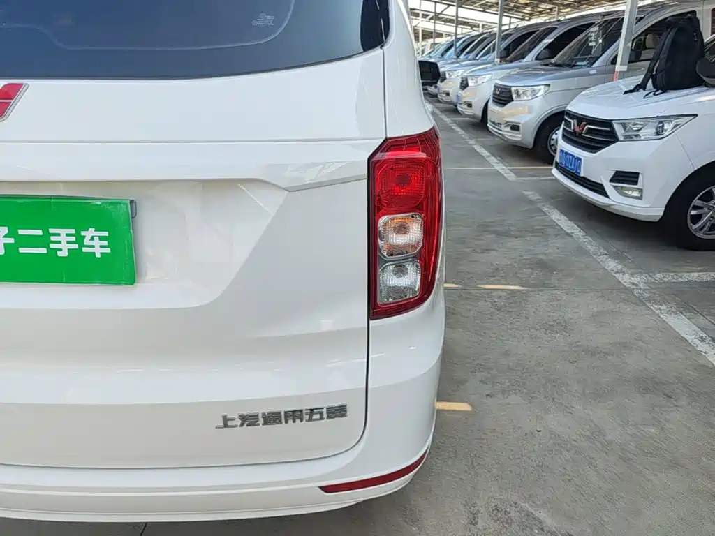 Wuling Hongguang — миниатюра 8