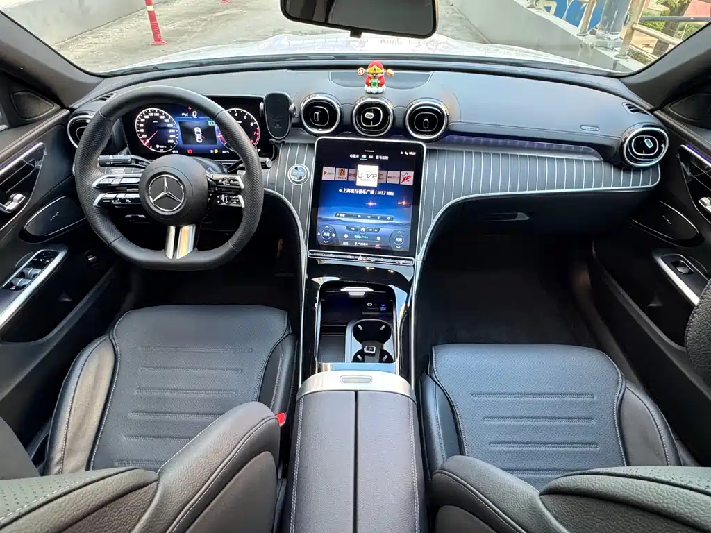 Mercedes-Benz C-Class — миниатюра 13