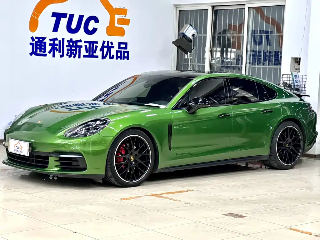 Porsche Panamera 2019