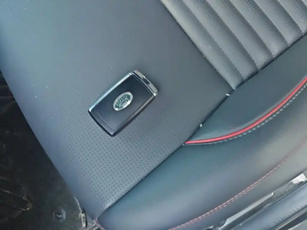 Land Rover Discovery Sport — миниатюра 9