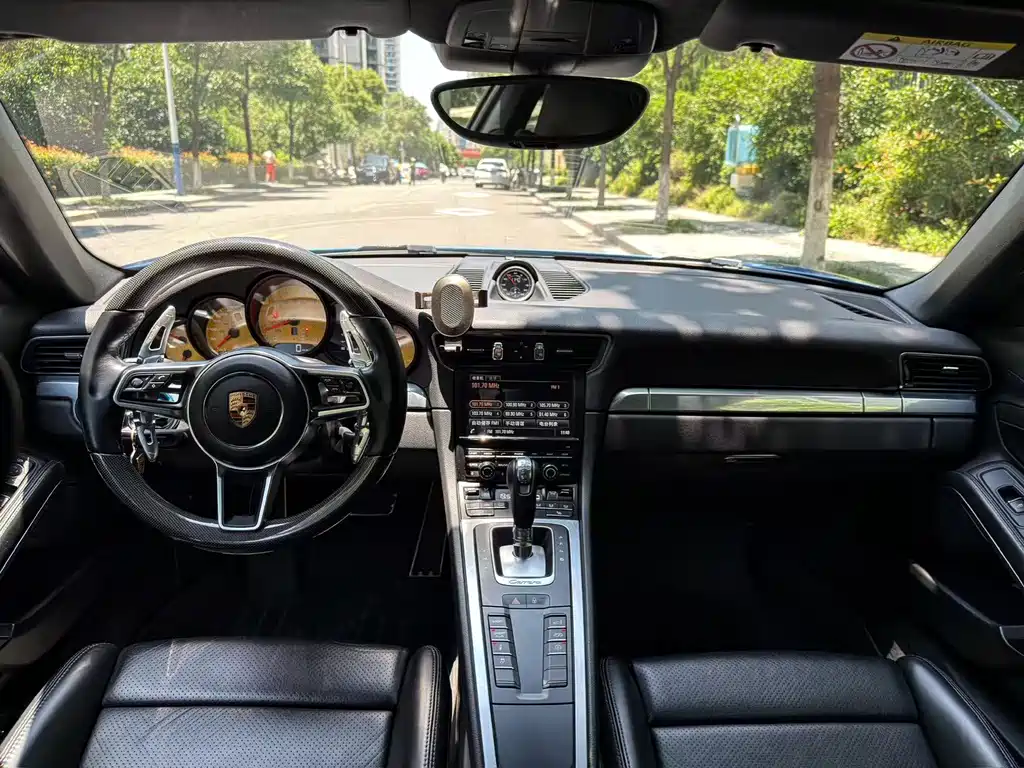Porsche 911 2015 Carrera 3.4L Style Edition