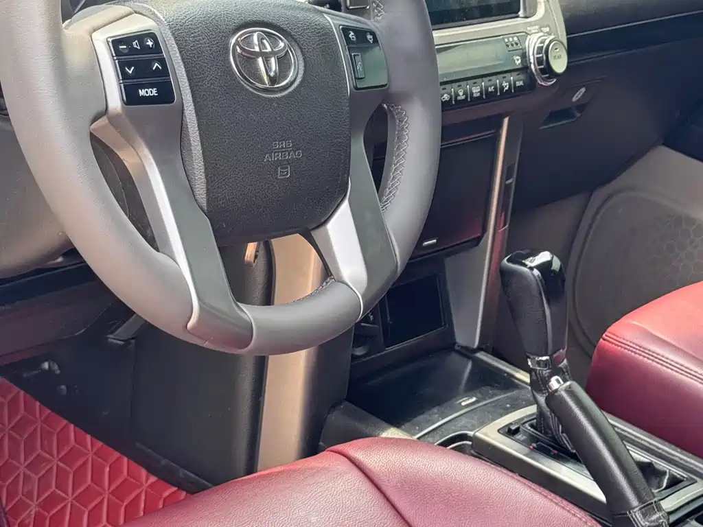 Toyota Prado (Import) — миниатюра 8