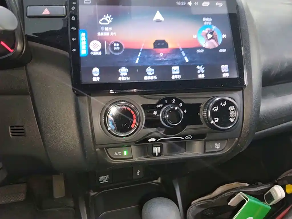 Honda Fit — миниатюра 13
