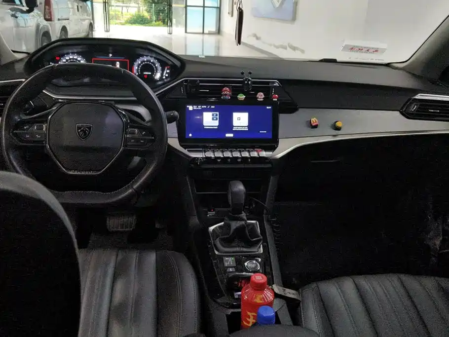 Peugeot 408 — миниатюра 12
