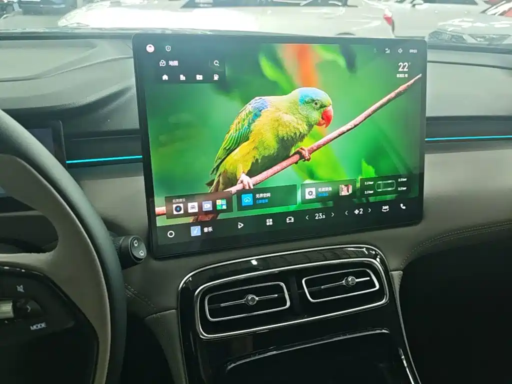 Geely Boyue L — миниатюра 14