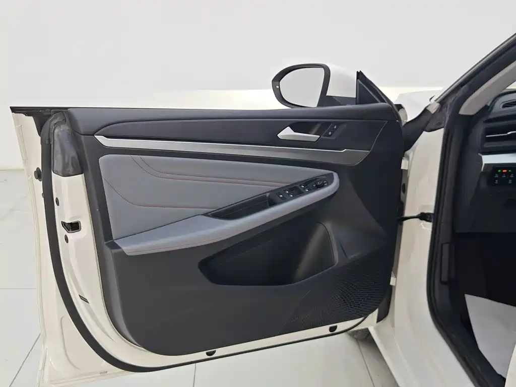 Volkswagen Lamando — миниатюра 28