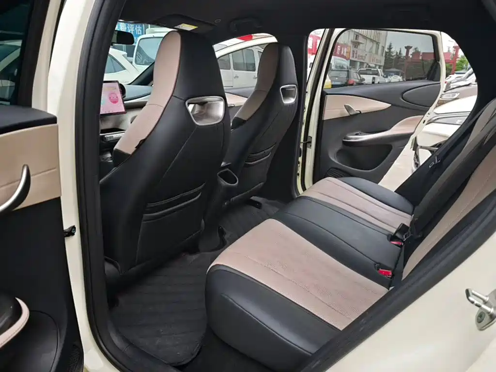 BYD Dolphin — миниатюра 11