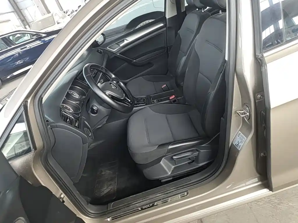 Volkswagen Golf — миниатюра 15