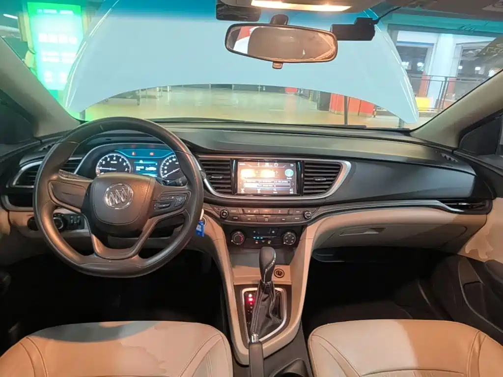 Buick Excelle — миниатюра 10