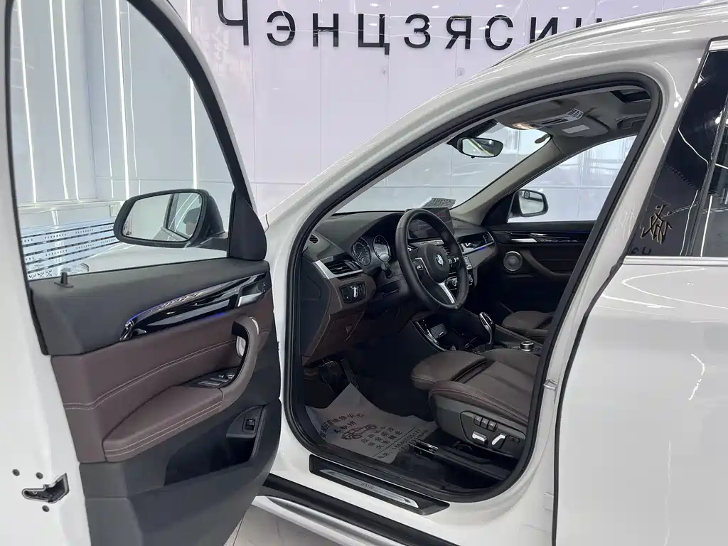 BMW X1 2022 sDrive20Li Premium
