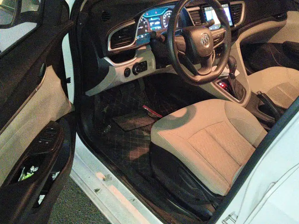 Buick Excelle — миниатюра 12