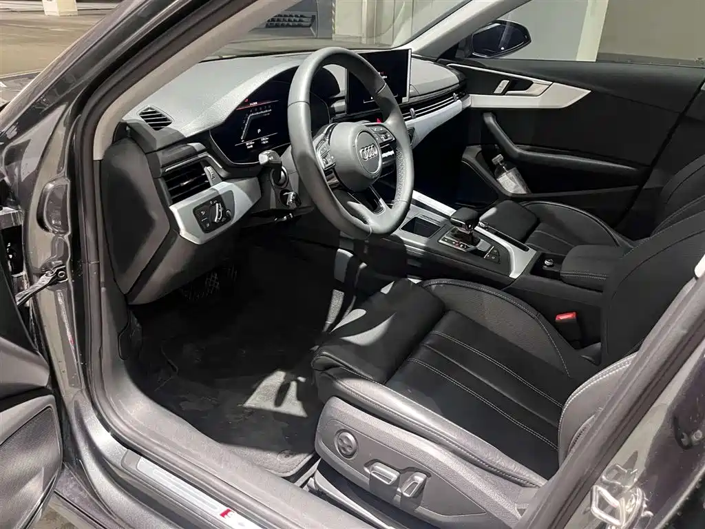 Audi A4L 2023 40 TFSI Fashion