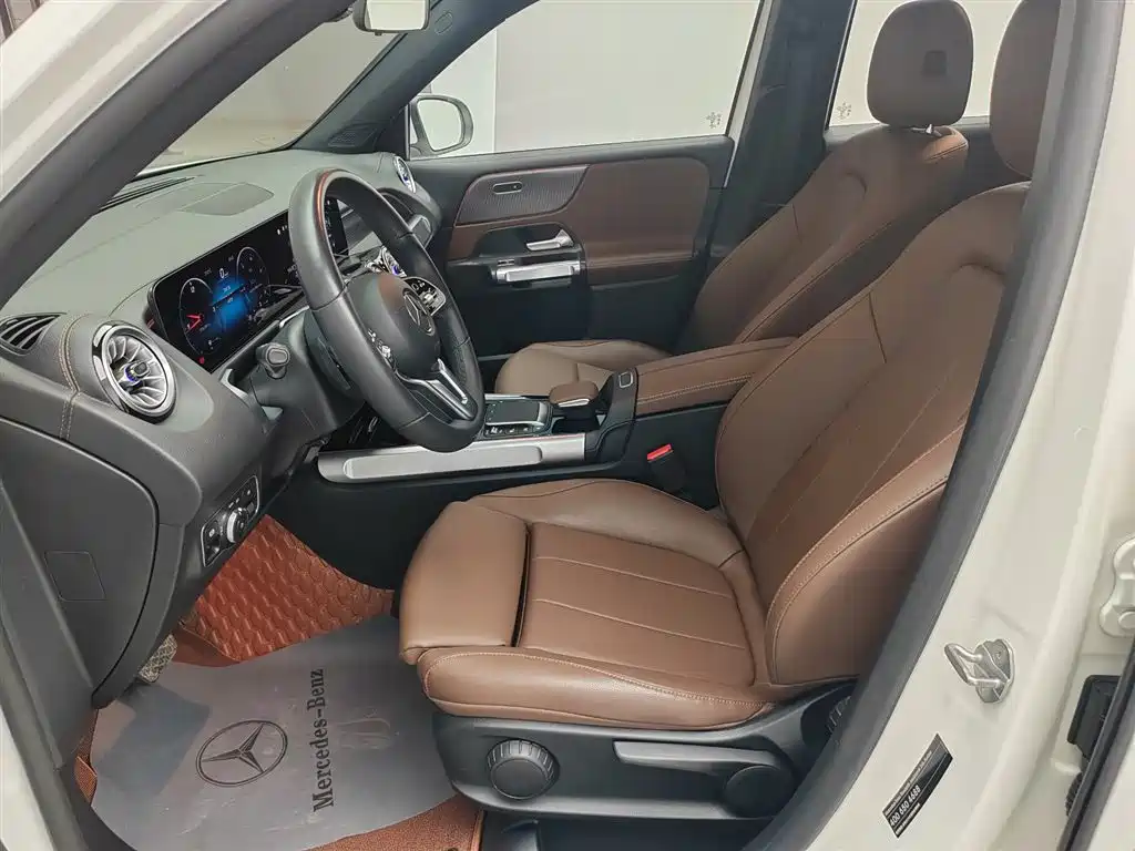 Mercedes-Benz GLB — миниатюра 4