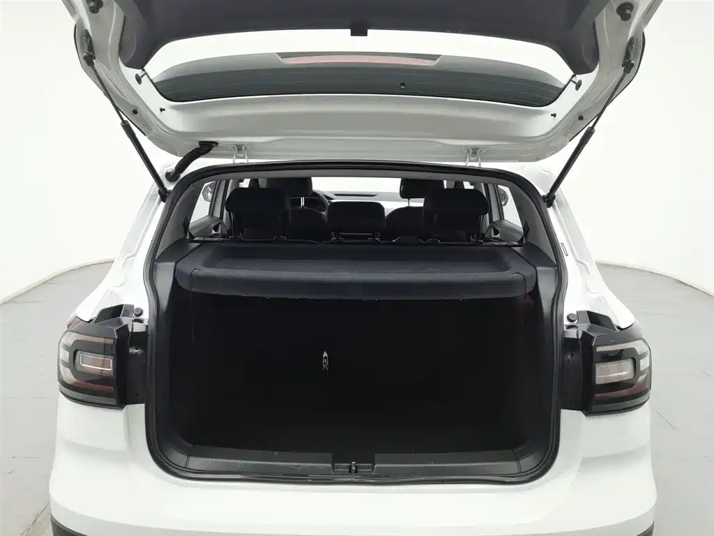 VOLKSWAGEN EXPLORING THE SHADOW