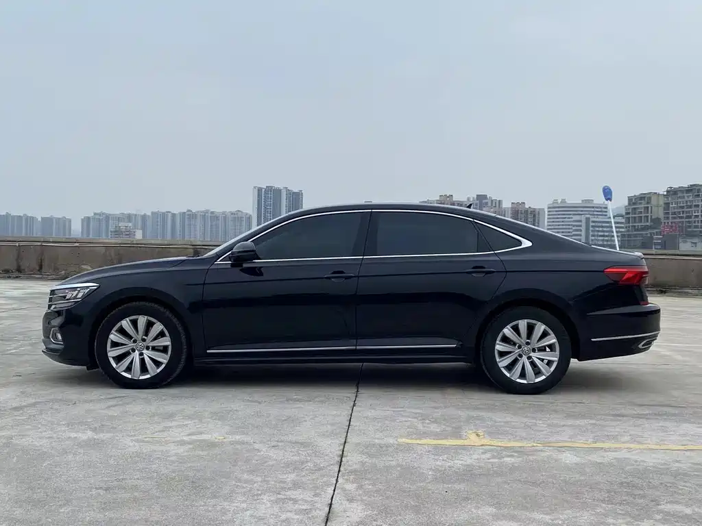 Volkswagen Passat — миниатюра 3