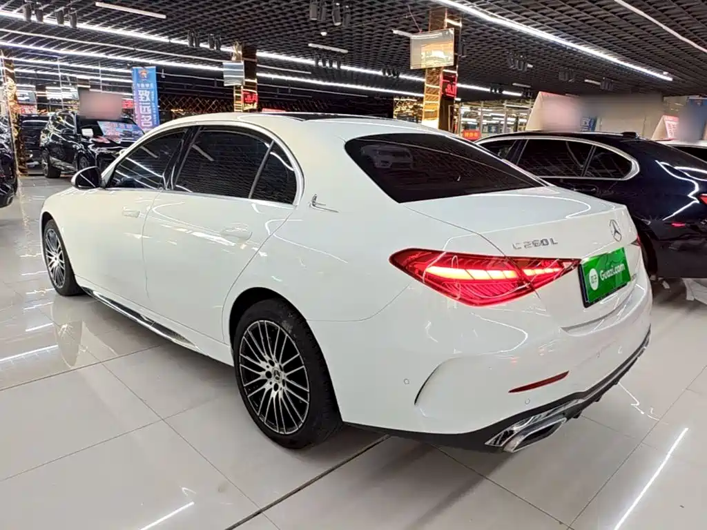 Mercedes-Benz C-Class — миниатюра 5